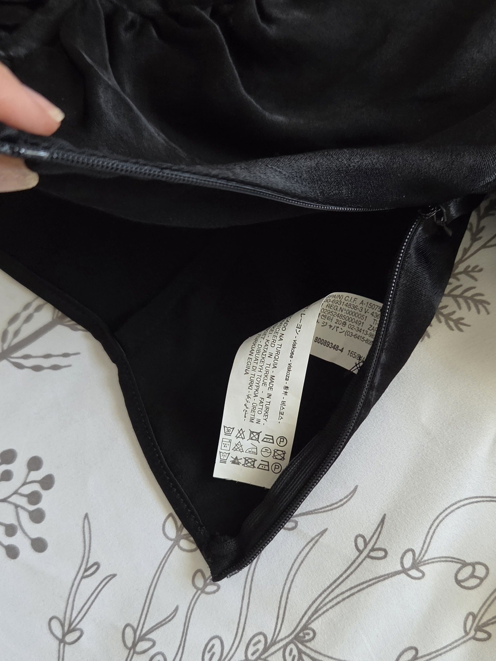 Zara Black Satin Rauched-Front Long-Sleeve Crop Blouse - Picture 6 of 11